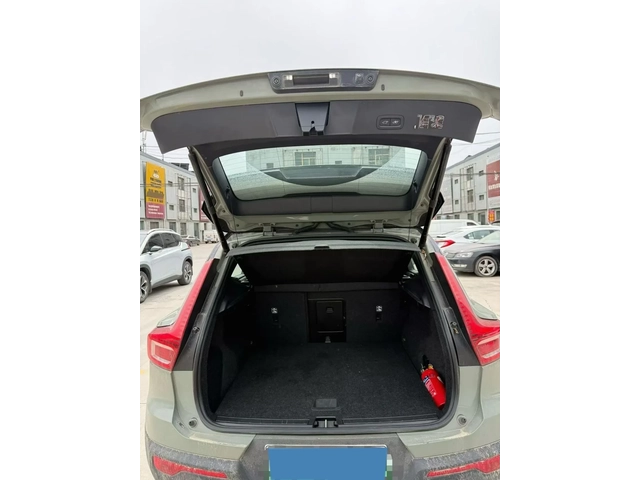 Volvo XC40 | ПАНОРАМА | ЗАДНА КАМЕРА | KEYLESS | - автомобили, коли, обяви за нови и употребявани 5