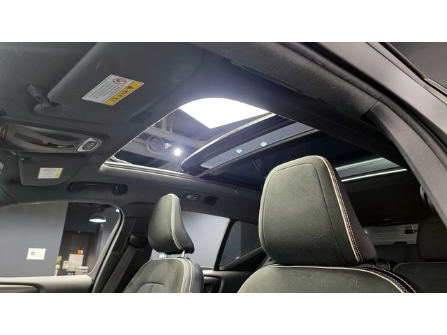 Volvo XC40 T4 R-Design - автомобили, коли, обяви за нови и употребявани 12