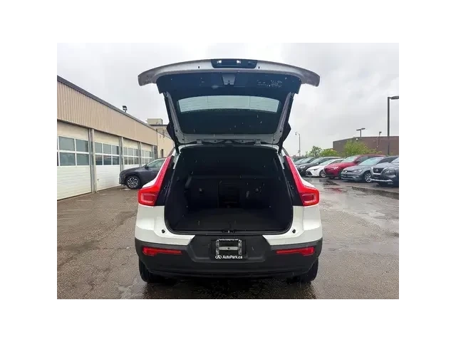 Volvo XC40 Recharge Pure Electric | ПАНОРАМА | 360 КАМЕРА | - автомобили, коли, обяви за нови и употребявани 16