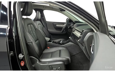 Volvo XC40 B4* ULTIMATE BRIGHT* AWD* PANO* 360 - автомобили, коли, обяви за нови и употребявани 8