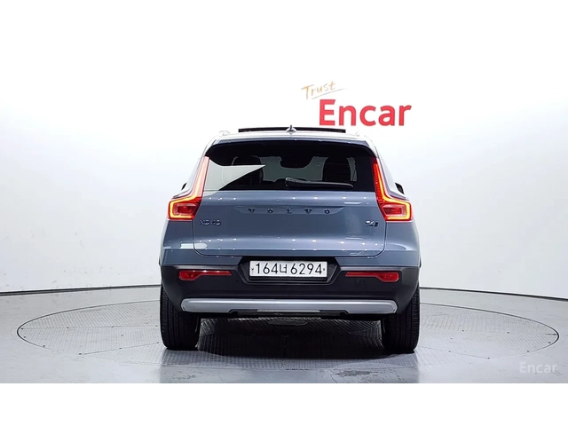 Volvo XC40 T4 Inscription* ЛИЗИНГ* - автомобили, коли, обяви за нови и употребявани 3
