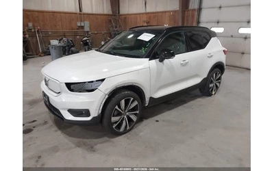 volvo-xc40 - 1