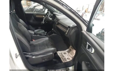 volvo-xc40 - 4
