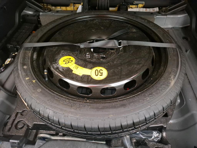 Volvo XC40 T4 Recharge/ PHEV/ Inscription B/ DCT 7/ - автомобили, коли, обяви за нови и употребявани 7