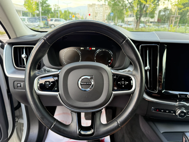 Volvo XC60 * MIlDHYBRID* KOJA* DISSTRONIK* КАТО НОВА* EURO6D* - автомобили, коли, обяви за нови и употребявани 10
