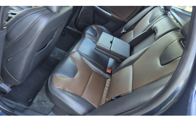 Volvo XC60 2.4 D5 100%РЕАЛНИ FULL 4Х4 ЛИЗИНГ ВИДЕО - автомобили, коли, обяви за нови и употребявани 12