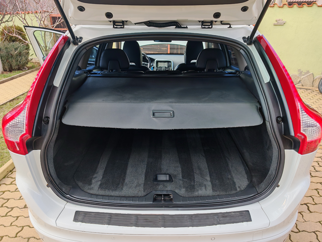 Volvo XC60 2.0-D4-НАВИ-КОЖА - автомобили, коли, обяви за нови и употребявани 15