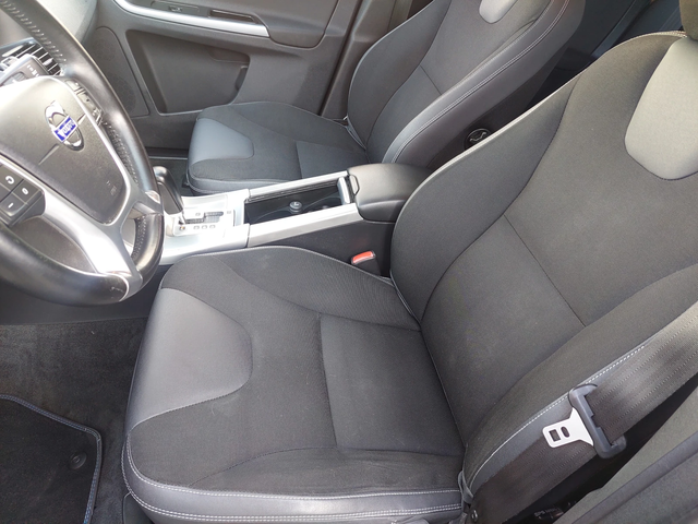 Volvo XC60 D3 2, 4D 163ps - автомобили, коли, обяви за нови и употребявани 10