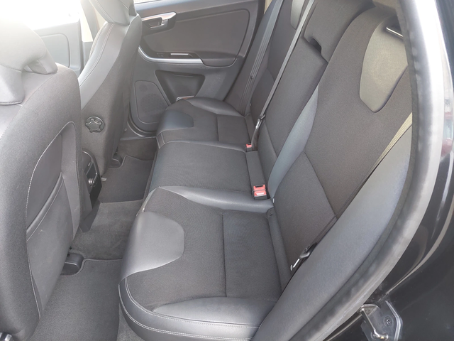 Volvo XC60 D3 2, 4D 163ps - автомобили, коли, обяви за нови и употребявани 11