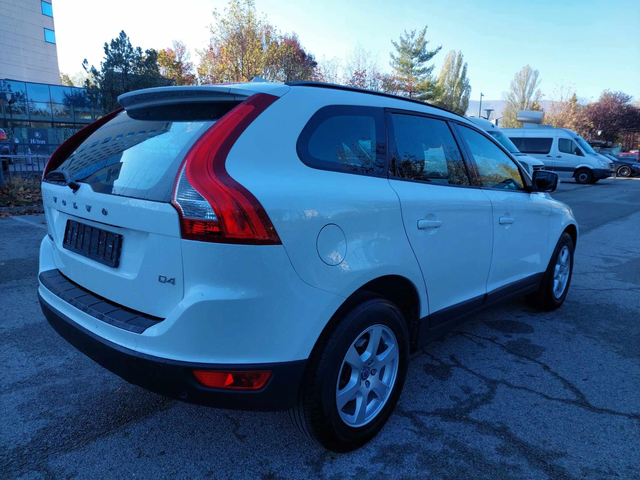 Volvo XC60 D4 2, 0d 163ps AUTOMATIC - автомобили, коли, обяви за нови и употребявани 3