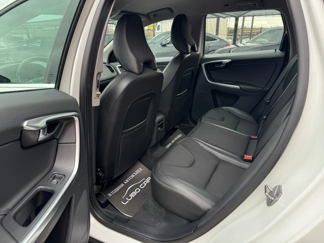 Volvo XC60 2.0D-FACELIFT-AUT-NAVI-DIGITAL - автомобили, коли, обяви за нови и употребявани 15