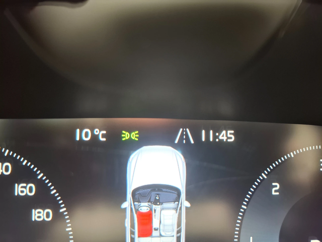 Volvo XC60 2.0HYBRID Face Lift Navi Пдгрев Общуване Камера - автомобили, коли, обяви за нови и употребявани 12