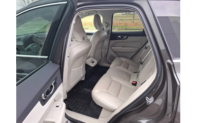 Volvo XC60 2.0HYBRID Face Lift Navi Пдгрев Общуване Камера - автомобили, коли, обяви за нови и употребявани 6