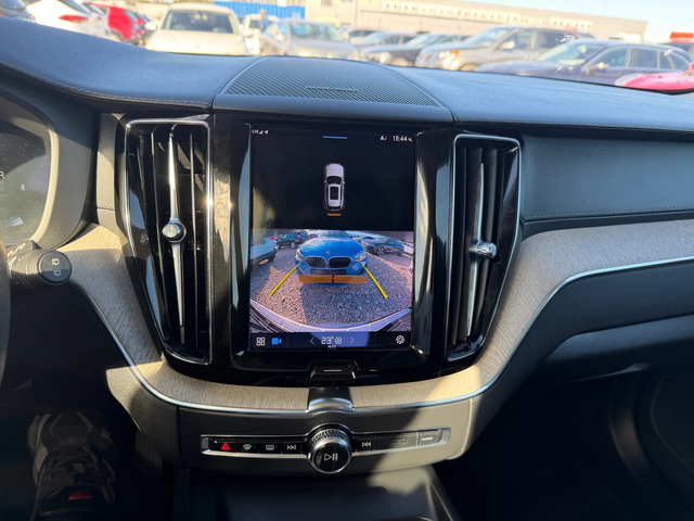 Volvo XC60 B4 AWD INSCRIPTION - автомобили, коли, обяви за нови и употребявани 16