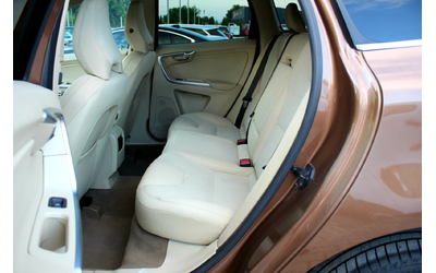 Volvo XC60 2.4D ЛИЗИНГ - автомобили, коли, обяви за нови и употребявани 14