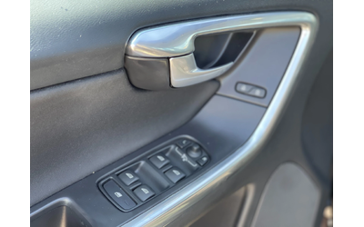 Volvo XC60 2.4D4 AWD - автомобили, коли, обяви за нови и употребявани 14