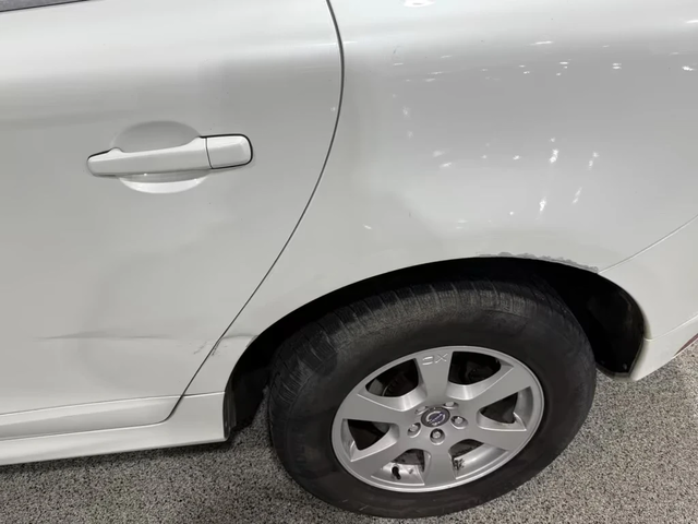 Volvo XC60 2.0 D4 Momentum 181ps Geartronic Xenon Navi - автомобили, коли, обяви за нови и употребявани 13