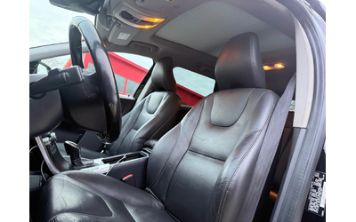 Volvo XC60 Бенз/ГАЗ* ПОДГРЕВ* 4х4* КАМЕРА* АВТОПИЛОТ - автомобили, коли, обяви за нови и употребявани 10