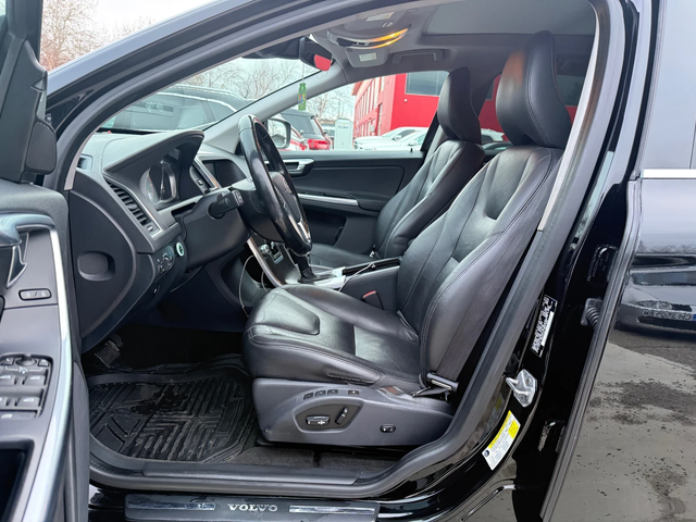 Volvo XC60 Бенз/ГАЗ* ПОДГРЕВ* 4х4* КАМЕРА* АВТОПИЛОТ - автомобили, коли, обяви за нови и употребявани 6