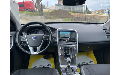 Volvo XC60 2.4 D 4x4 - автомобили, коли, обяви за нови и употребявани 9
