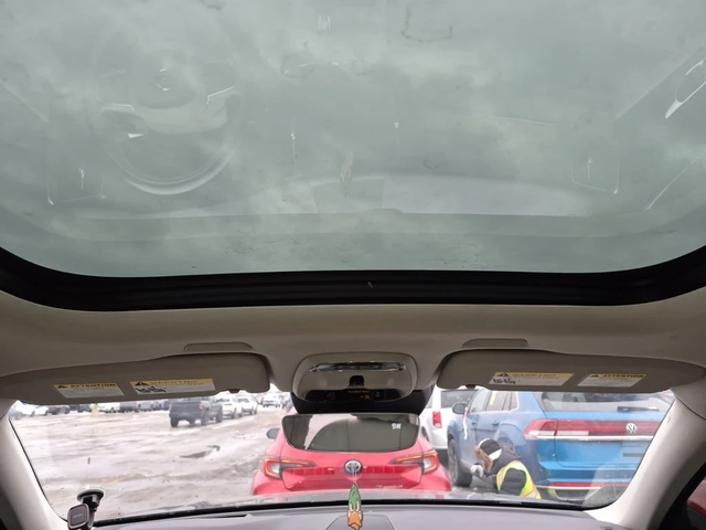 Volvo XC60 * MOMENTUM * CARFAX * ЦЕНА ДО БГ - автомобили, коли, обяви за нови и употребявани 9