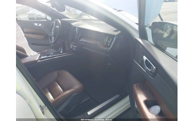 Volvo XC60 B5 PLUS DARK THEME - автомобили, коли, обяви за нови и употребявани 10