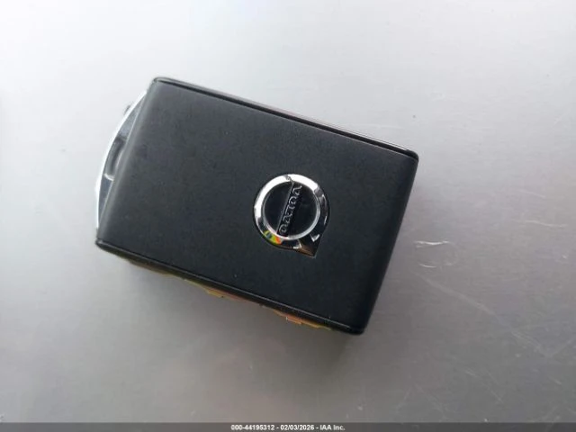 Volvo XC60 B5 PLUS DARK THEME - автомобили, коли, обяви за нови и употребявани 14