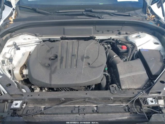 Volvo XC60 B5 PLUS DARK THEME - автомобили, коли, обяви за нови и употребявани 15