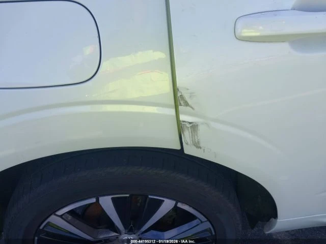 Volvo XC60 B5 PLUS DARK THEME - автомобили, коли, обяви за нови и употребявани 9