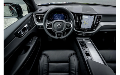 Volvo XC60 R-Design - автомобили, коли, обяви за нови и употребявани 8