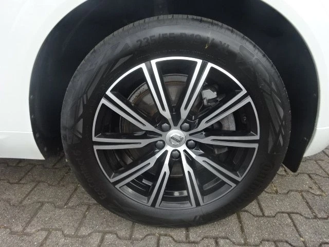 Volvo XC60 - автомобили, коли, обяви за нови и употребявани 8