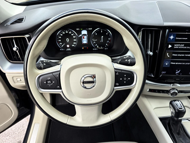 Volvo XC60 2.0/D4/AWD/Automatic - автомобили, коли, обяви за нови и употребявани 8