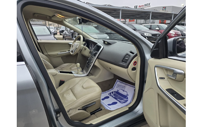 Volvo XC60 2.4D4 4Х4 163к.с - автомобили, коли, обяви за нови и употребявани 12
