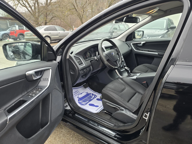 Volvo XC60 2.0d 190к.с 4х4 - автомобили, коли, обяви за нови и употребявани 9