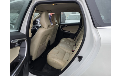 Volvo XC60 2.4d 163к.с 4x4 6 скорости - автомобили, коли, обяви за нови и употребявани 11