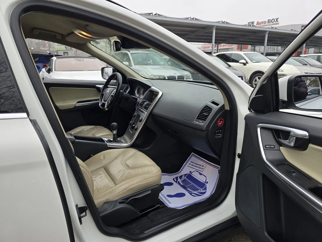 Volvo XC60 2.4d 163к.с 4x4 6 скорости - автомобили, коли, обяви за нови и употребявани 13
