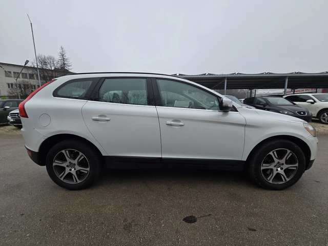 Volvo XC60 2.4d 163к.с 4x4 6 скорости - автомобили, коли, обяви за нови и употребявани 7