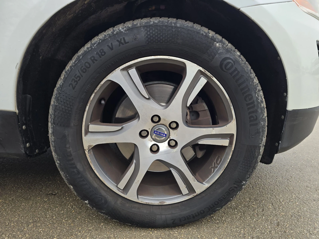 Volvo XC60 2.4d 163к.с 4x4 6 скорости - автомобили, коли, обяви за нови и употребявани 8