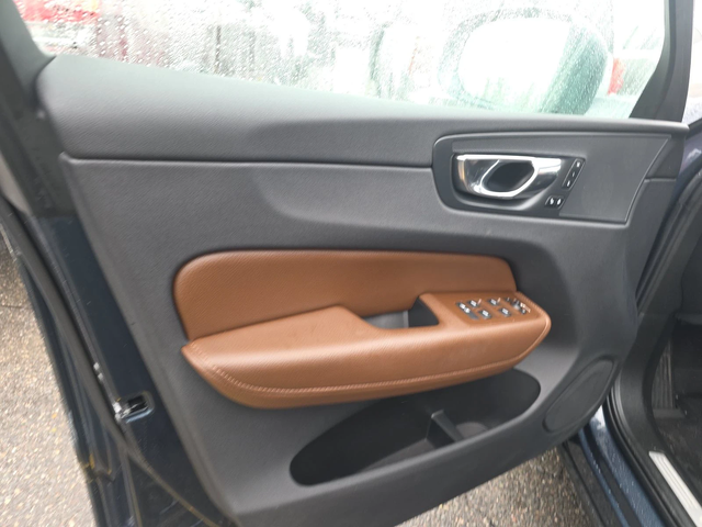 Volvo XC60 T5* MOMENTUM* ДИГИТАЛНО* ТАБЛО* 360КАМЕРА* LANE* A - автомобили, коли, обяви за нови и употребявани 6