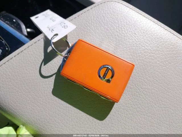 Volvo XC60 * T5* MOMENTUM* KEYLESS* КОЖА* ПОДГРЕВ* КАМЕРА* - автомобили, коли, обяви за нови и употребявани 13