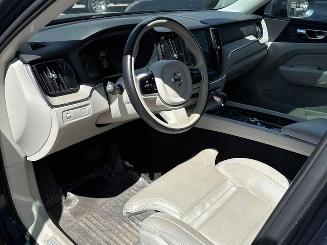Volvo XC60 * Inscription * 2 КЛЮЧА* KEYLESS* PANO* ПОДГРЕВ* - автомобили, коли, обяви за нови и употребявани 4
