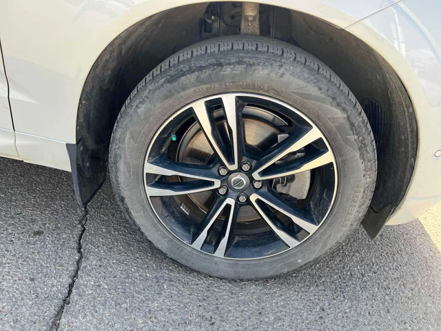 Volvo XC60 * Momentum * PANO* KEYLESS* ПОДГРЕВ* - автомобили, коли, обяви за нови и употребявани 6