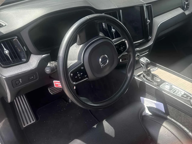 Volvo XC60 Inscription / 360 / ПОДГРЕВИ / ОБДУХВАНЕ - автомобили, коли, обяви за нови и употребявани 4
