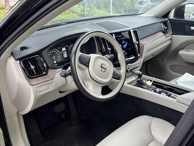 Volvo XC60 Momentum * CARFAX * АВТО КРЕДИТ * - автомобили, коли, обяви за нови и употребявани 8