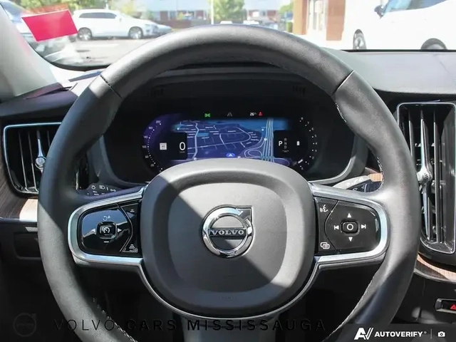 Volvo XC60 Plus Bright Theme * CARFAX * АВТО КРЕДИТ * - автомобили, коли, обяви за нови и употребявани 10