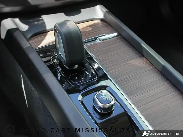 Volvo XC60 Plus Bright Theme * CARFAX * АВТО КРЕДИТ * - автомобили, коли, обяви за нови и употребявани 14
