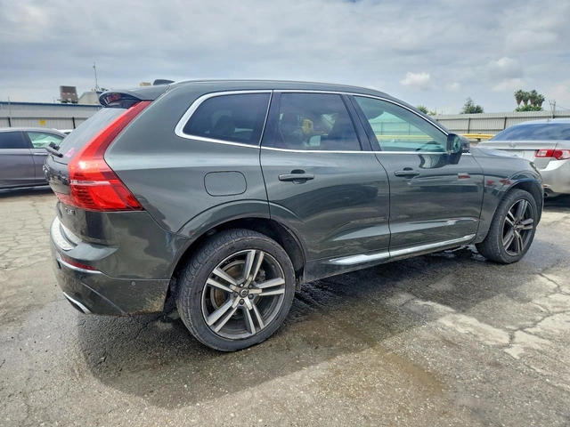 Volvo XC60 T6 INSCRIPTION* FULL* B & W* ОБДУХ* 360* ЛИЗИНГ - автомобили, коли, обяви за нови и употребявани 2