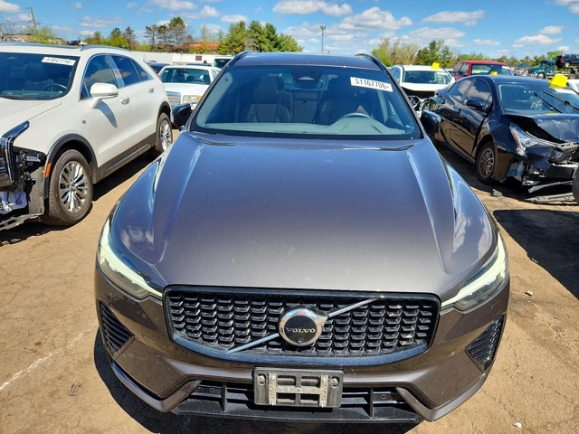 Volvo XC60 B5 AWD PLUS| 360| КОЖЕН САЛОН - автомобили, коли, обяви за нови и употребявани 4