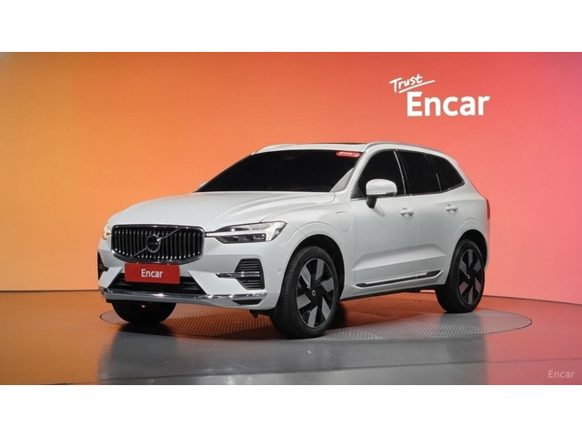 Volvo XC60 T8* ULTRA BRIGHT* BOWERS&WILKINS* ПАНО* 360* HUD* - автомобили, коли, обяви за нови и употребявани 0