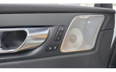 Volvo XC60 T8* ULTRA BRIGHT* BOWERS&WILKINS* ПАНО* 360* HUD* - автомобили, коли, обяви за нови и употребявани 15